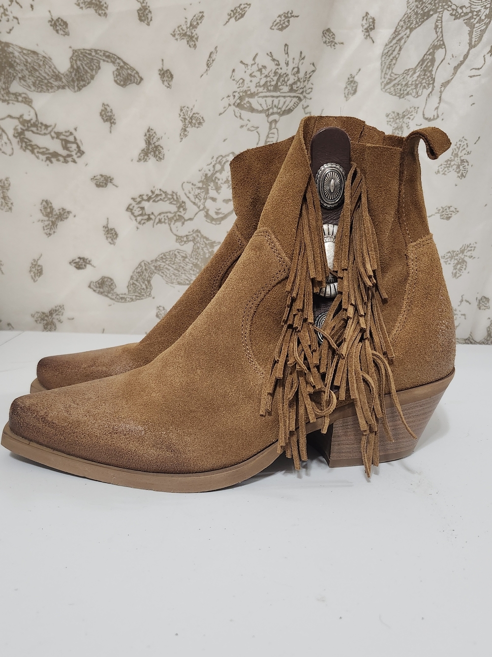 Steve Madden Brown Suede Fringe Western Ankle Boots 7.5 -8